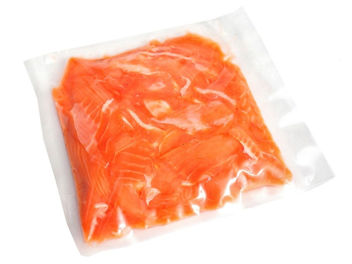 Рыба Семга кусочки без кожи мороженная 1кг